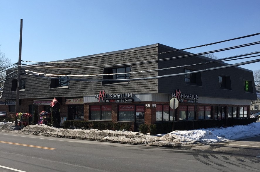 More Photos Of Post and Lenox, Westbury Medical For Lease