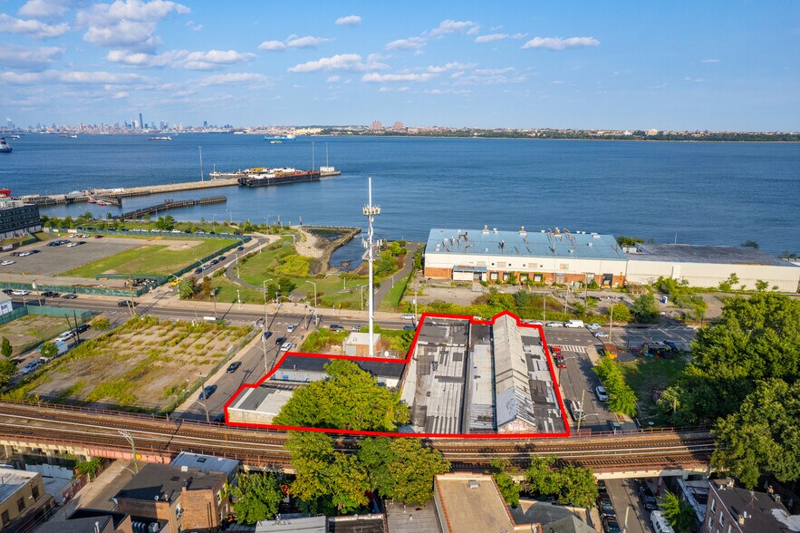 More Photos Of 450 Front St, Staten Island Land For Sale