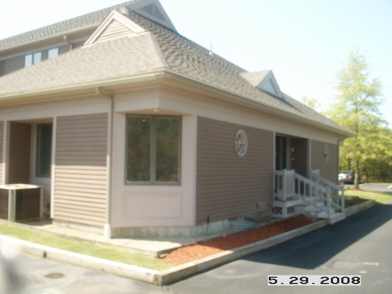 More Photos Of 133 Falmouth Rd, Mashpee Medical For Lease