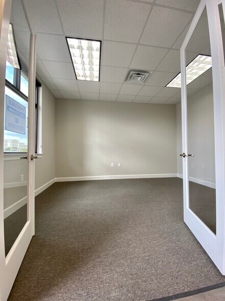 More Photos Of 6110 Sienna Ranch Rd, Missouri City Office For Sale