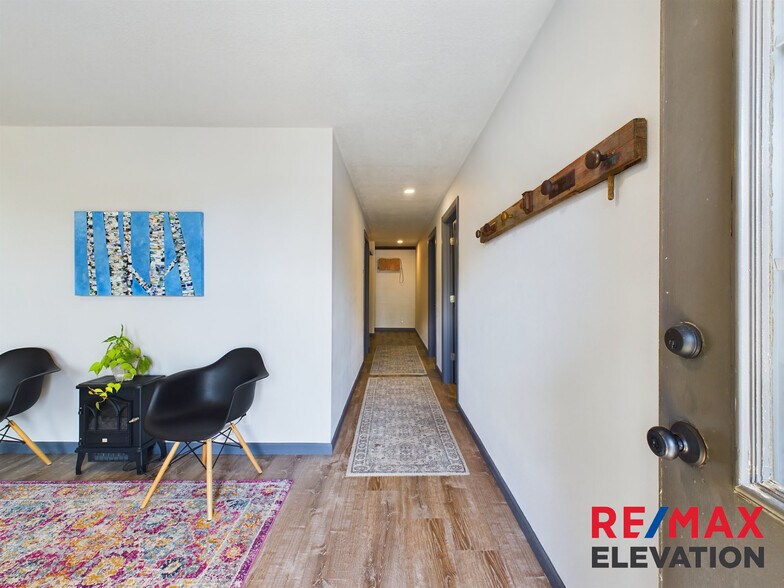More Photos Of 915 W Fetterman St, Buffalo Office For Sale