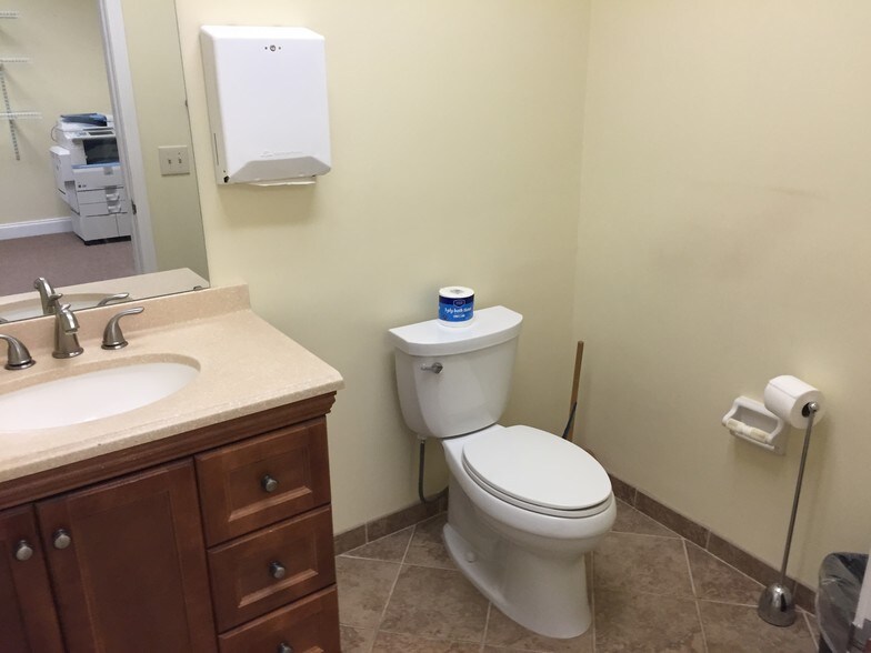 More Photos Of 2301 Park Ave, Orange Park Coworking Space