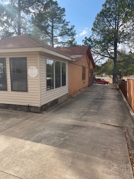More Photos Of 1611 S Greenwood Ave, Fort Smith Office Residential For Sale