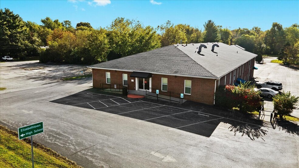 More Photos Of 617 Mulberry St, Elizabethtown Office For Sale