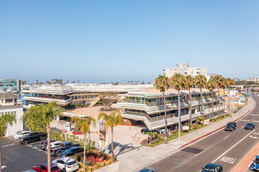 More Photos Of 2901 W Coast Hwy, Newport Beach Office For Lease