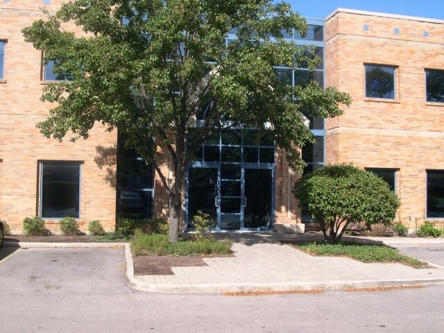 More Photos Of 452 N McLean Blvd, Elgin Medical For Sale