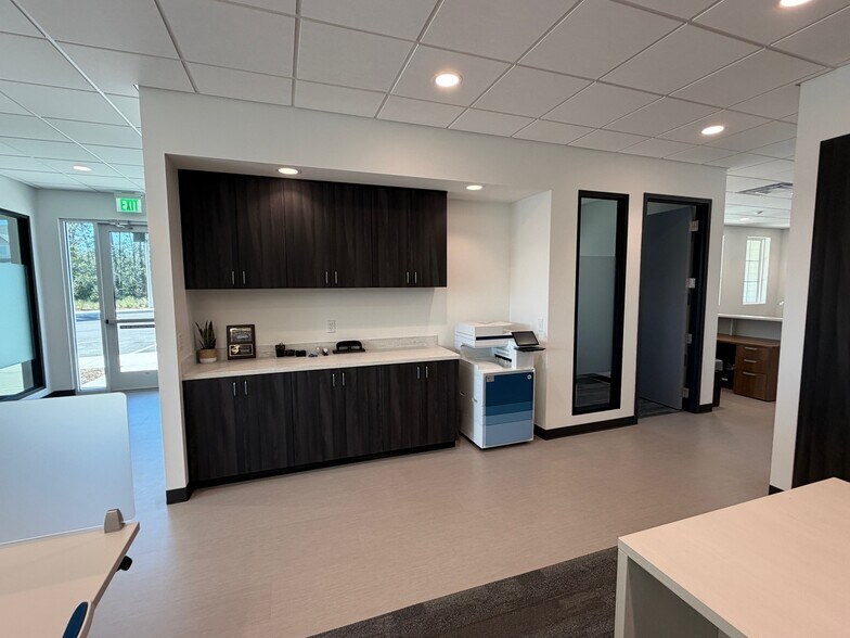 More Photos Of 50 Venture Vally Ct, Ponte Vedra Coworking Space