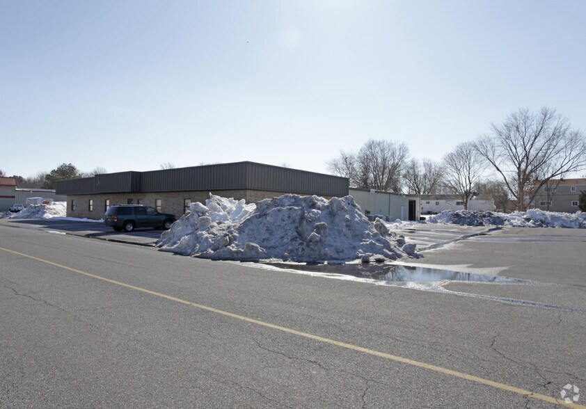 More Photos Of 604 Otis Dr, Dover Light Distribution For Lease