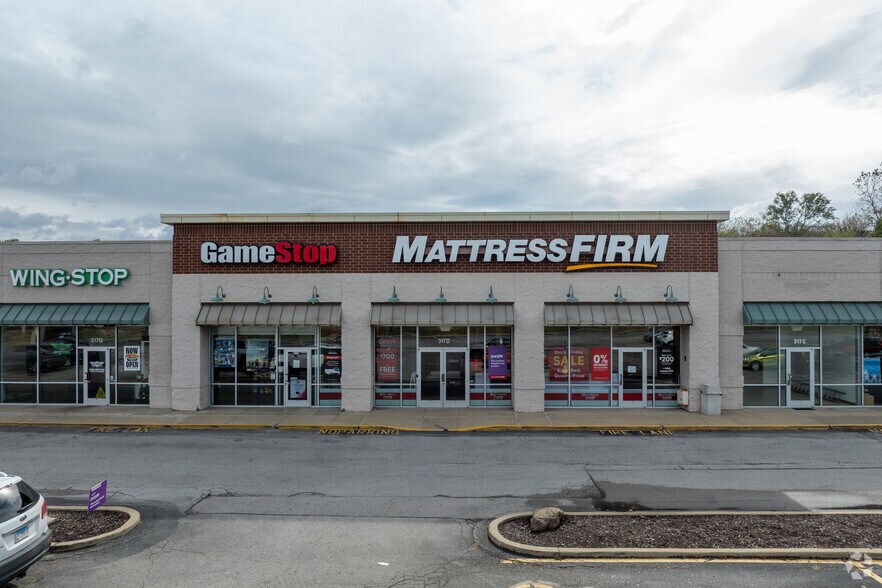 More Photos Of 309-319 Homer M Adams Pky, Alton General Retail For Lease