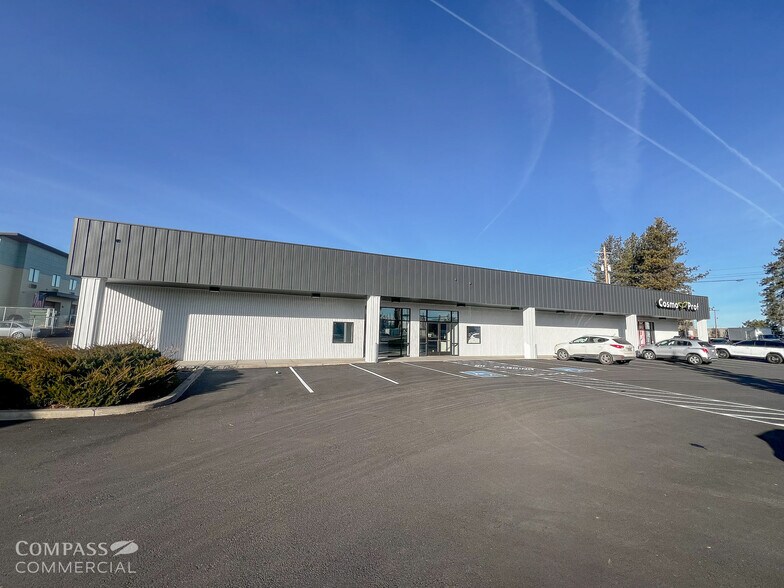 Primary Photo Of 63011 N Highway 97, Bend General Retail For Lease