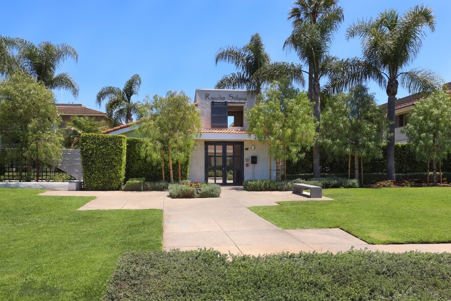 Primary Photo Of 2400-2444 Alvarado St, Oxnard Apartments For Sale