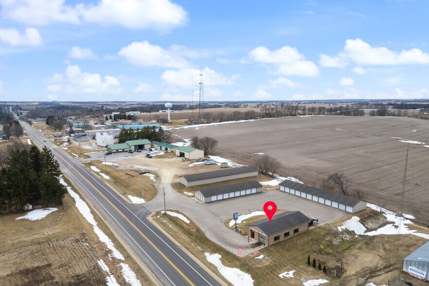 More Photos Of 1275 Margaret st, Markesan Storefront For Sale