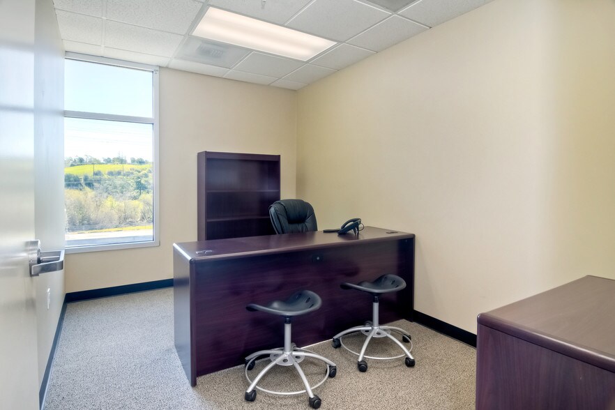More Photos Of 3186 Vista Way, Oceanside Office For Sale