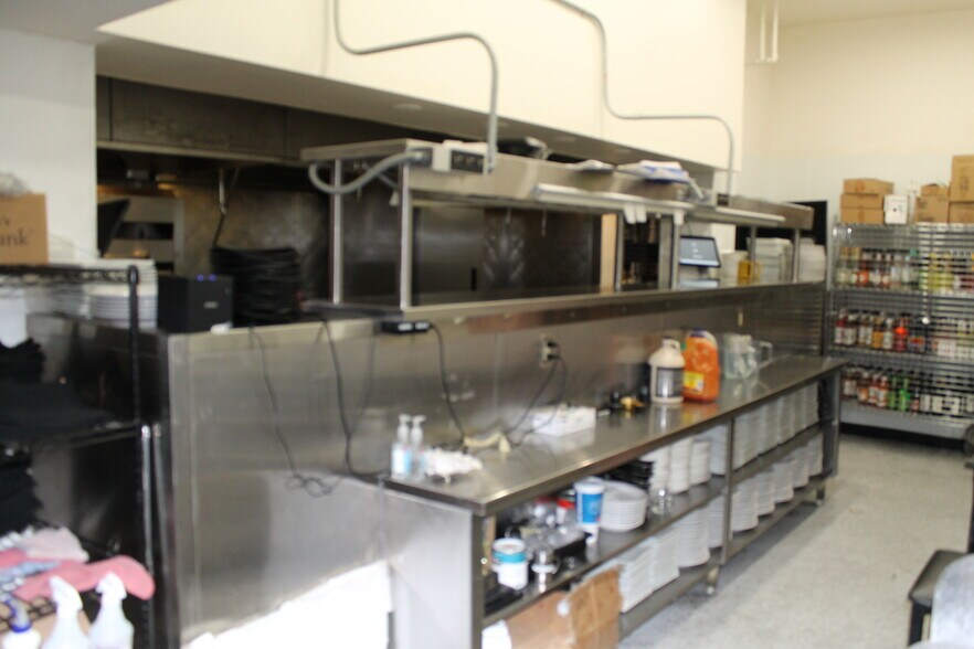 More Photos Of 7470 S Priest Dr, Tempe Restaurant For Sale