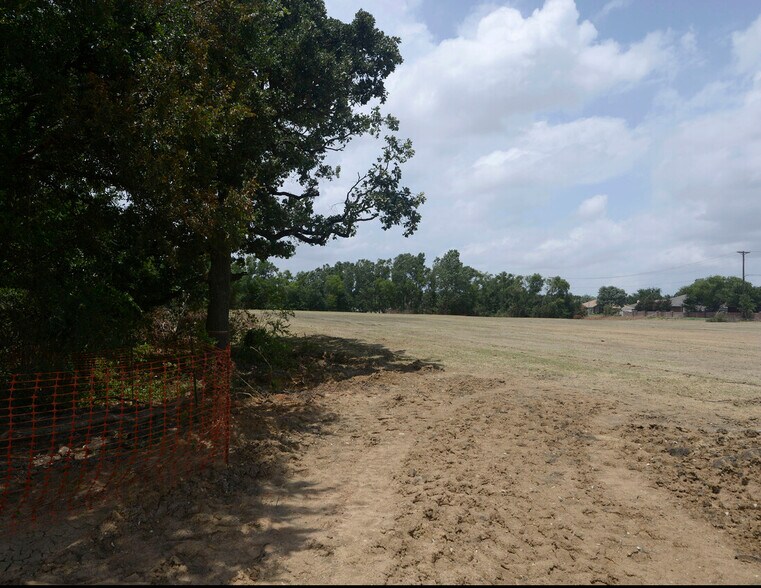 More Photos Of 585 E Debbie Ln, Mansfield Land For Sale