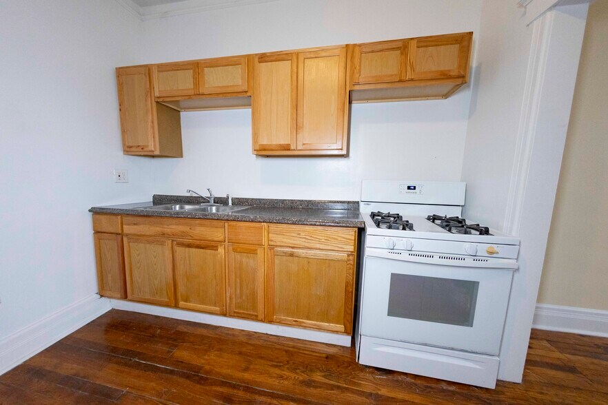 More Photos Of 14536 E Jefferson Ave, Detroit Storefront Retail Residential For Sale