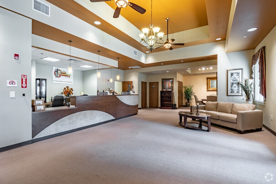 More Photos Of 7446 Covington Hwy, Lithonia Medical For Sale