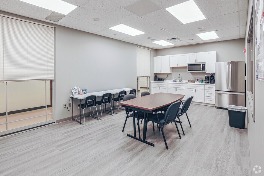 More Photos Of 1740 Golden Mile Hwy, Monroeville Research And Development For Sale