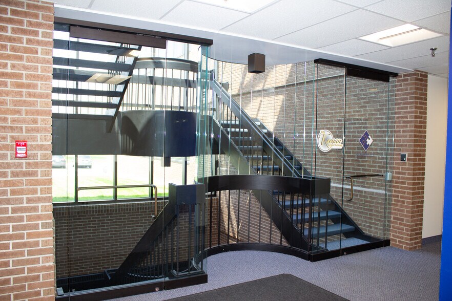 More Photos Of 1950 Waldorf St NW, Grand Rapids Manufacturing For Sale