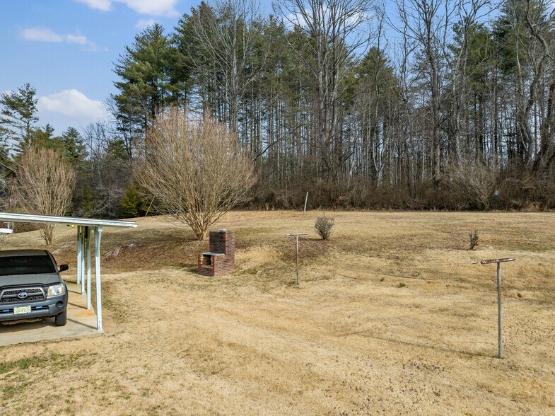 More Photos Of 146 Monteith Rd, Brevard Multifamily For Sale