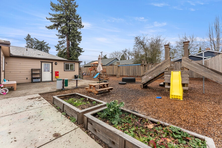 More Photos Of 2125 Coburg Rd, Eugene Healthcare For Sale