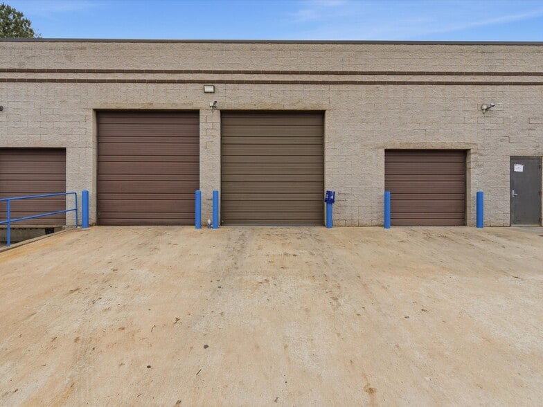 More Photos Of 2118 Carolina Place Dr, Fort Mill Warehouse For Sale