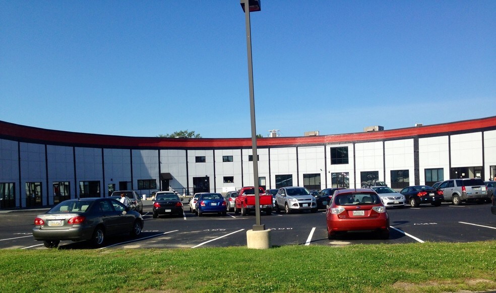 More Photos Of 125 Presumpscot St, Portland Office For Lease