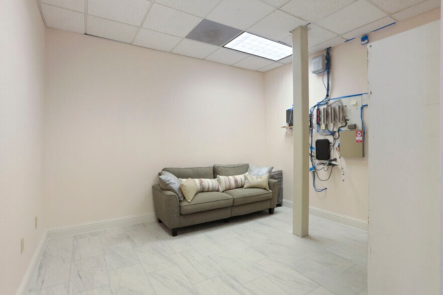 More Photos Of 3133 W March Ln, Stockton Medical For Lease