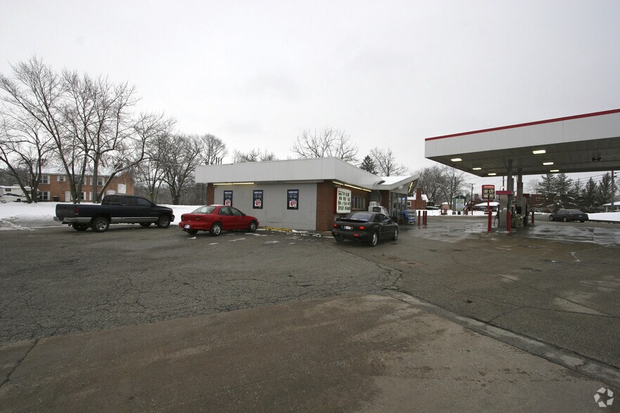 More Photos Of 458 N Calumet Rd, Chesterton General Retail For Sale