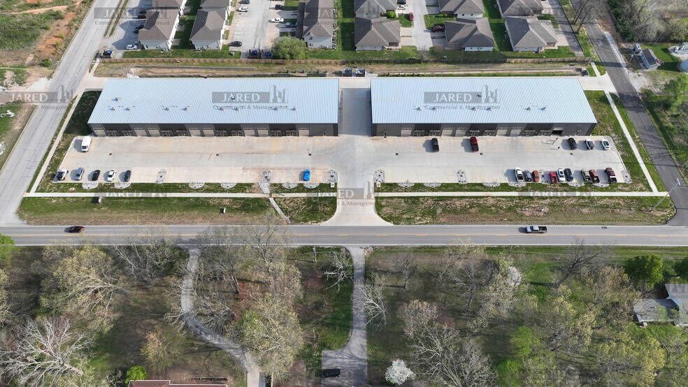 More Photos Of 967-975 W STATE HWY NN, Ozark Industrial For Sale