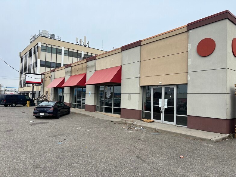 More Photos Of 660 Rockaway Tpke, Lawrence Storefront For Lease