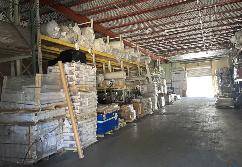 More Photos Of 206 N Sims Ave, Bryan Warehouse For Lease