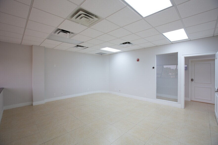 More Photos Of 1100 S Federal Hwy, Deerfield Beach Medical For Lease