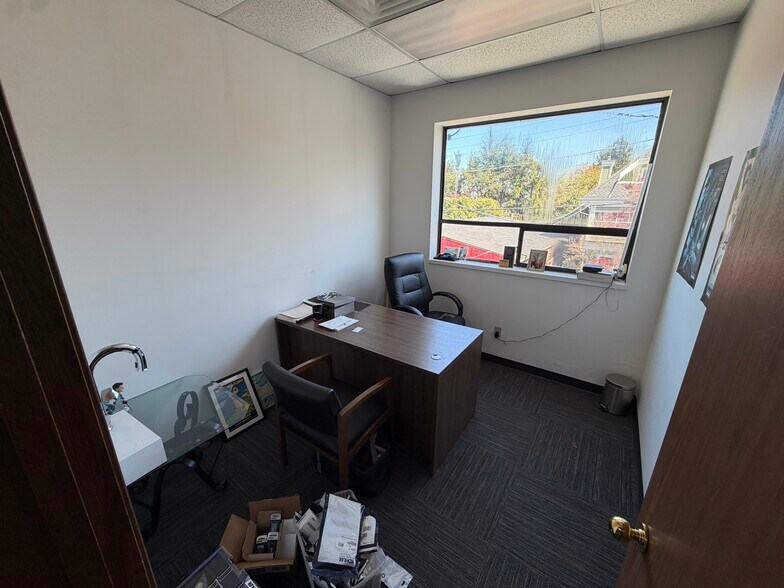 More Photos Of 4142 Main St, Vancouver Office For Lease