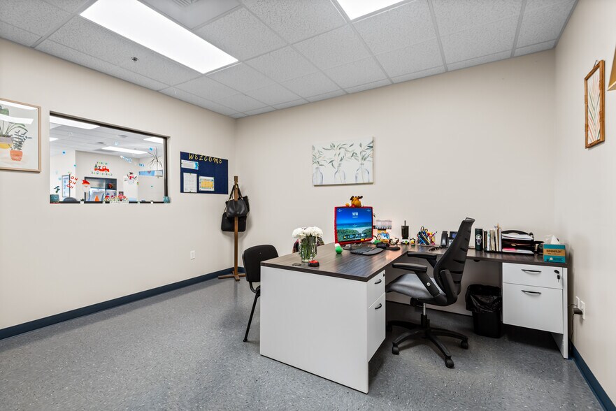 More Photos Of 1741 Fiske Pl, Oxnard Warehouse For Sale