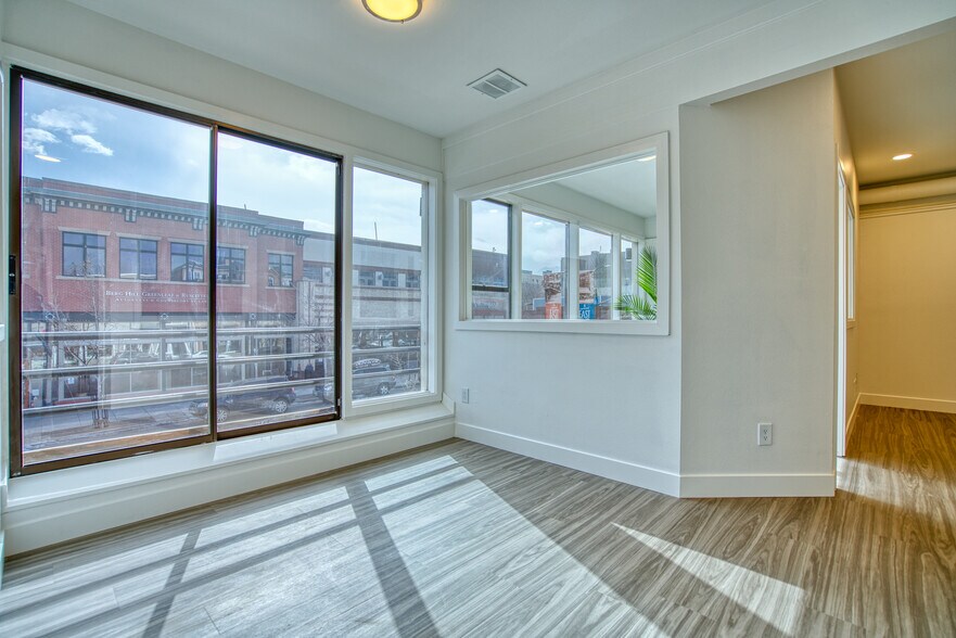 More Photos Of 1715-1717 Pearl Street, Boulder General Retail For Lease