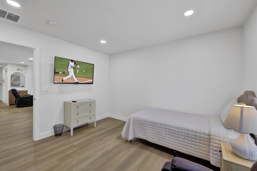 More Photos Of Turn-key Trophy Property RAL Ready, Scottsdale Assisted Living For Sale