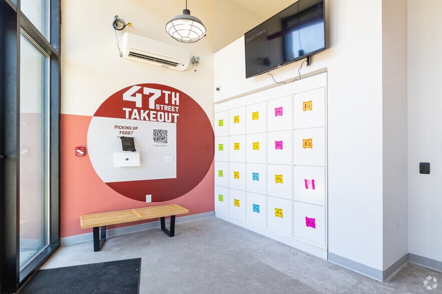 More Photos Of 2426 47th St, Astoria Warehouse For Lease