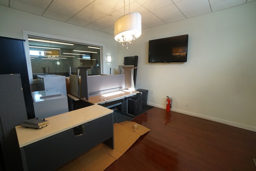 More Photos Of 1785 Jerome Ave, Bronx Daycare Center For Lease