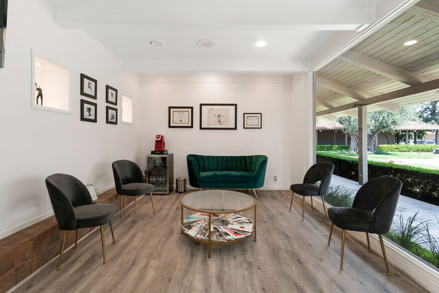 More Photos Of 13420 Newport Ave, Tustin Medical For Lease