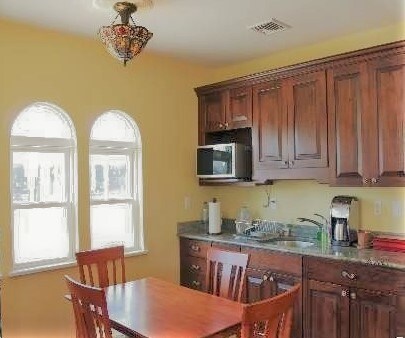 More Photos Of 2041 Park St, Atlantic Beach Loft Creative Space For Lease