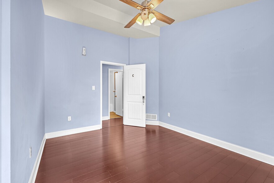 More Photos Of 5575 Milam Rd, Fairburn Medical For Sale