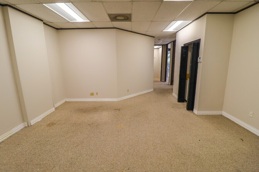 More Photos Of 13131 Champions Dr, Houston Medical For Lease