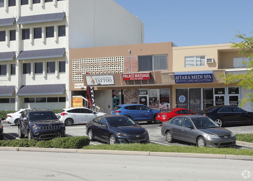 More Photos Of 2457-2459 E Commercial Blvd, Fort Lauderdale Storefront Retail Office For Lease