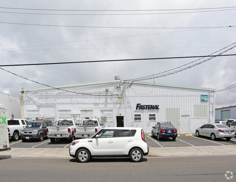 More Photos Of 720 Moowaa St, Honolulu Unknown For Lease