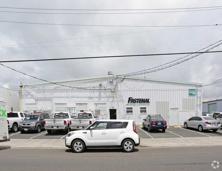 More Photos Of 720 Moowaa St, Honolulu Warehouse For Lease