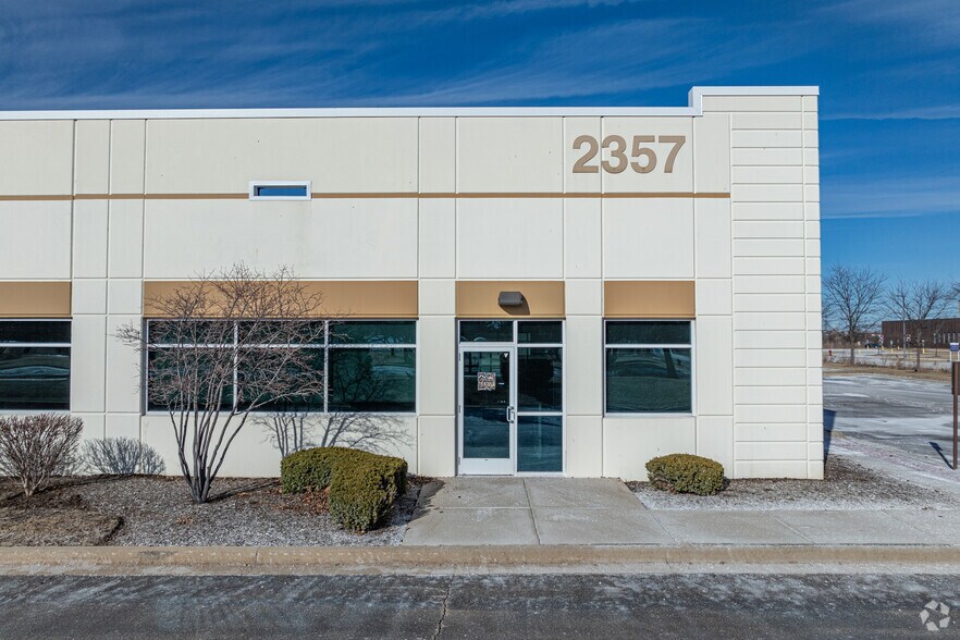More Photos Of 2357 Sequoia Dr, Aurora Medical For Sale