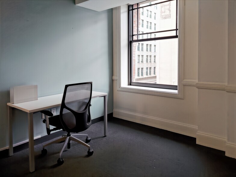 More Photos Of 100 S Juniper St, Philadelphia Coworking Space