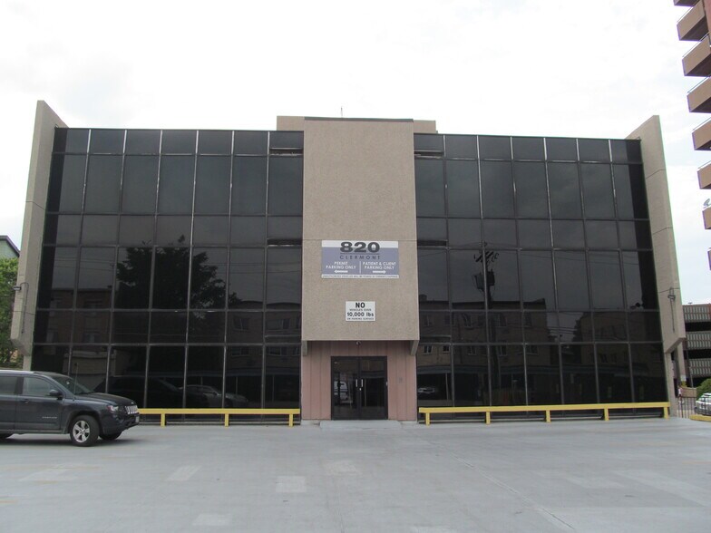 More Photos Of 820 Clermont St, Denver Medical For Sale