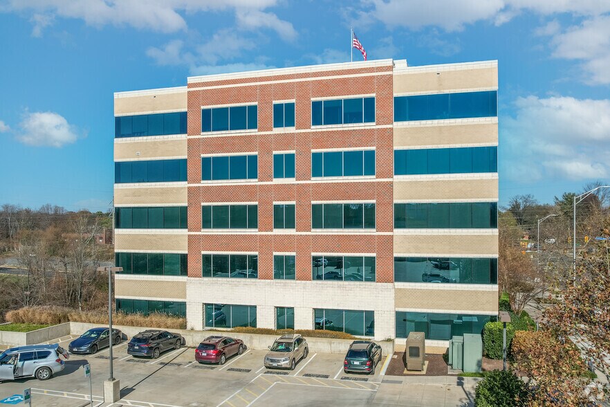 More Photos Of 1886 Metro Center Dr, Reston Office For Lease